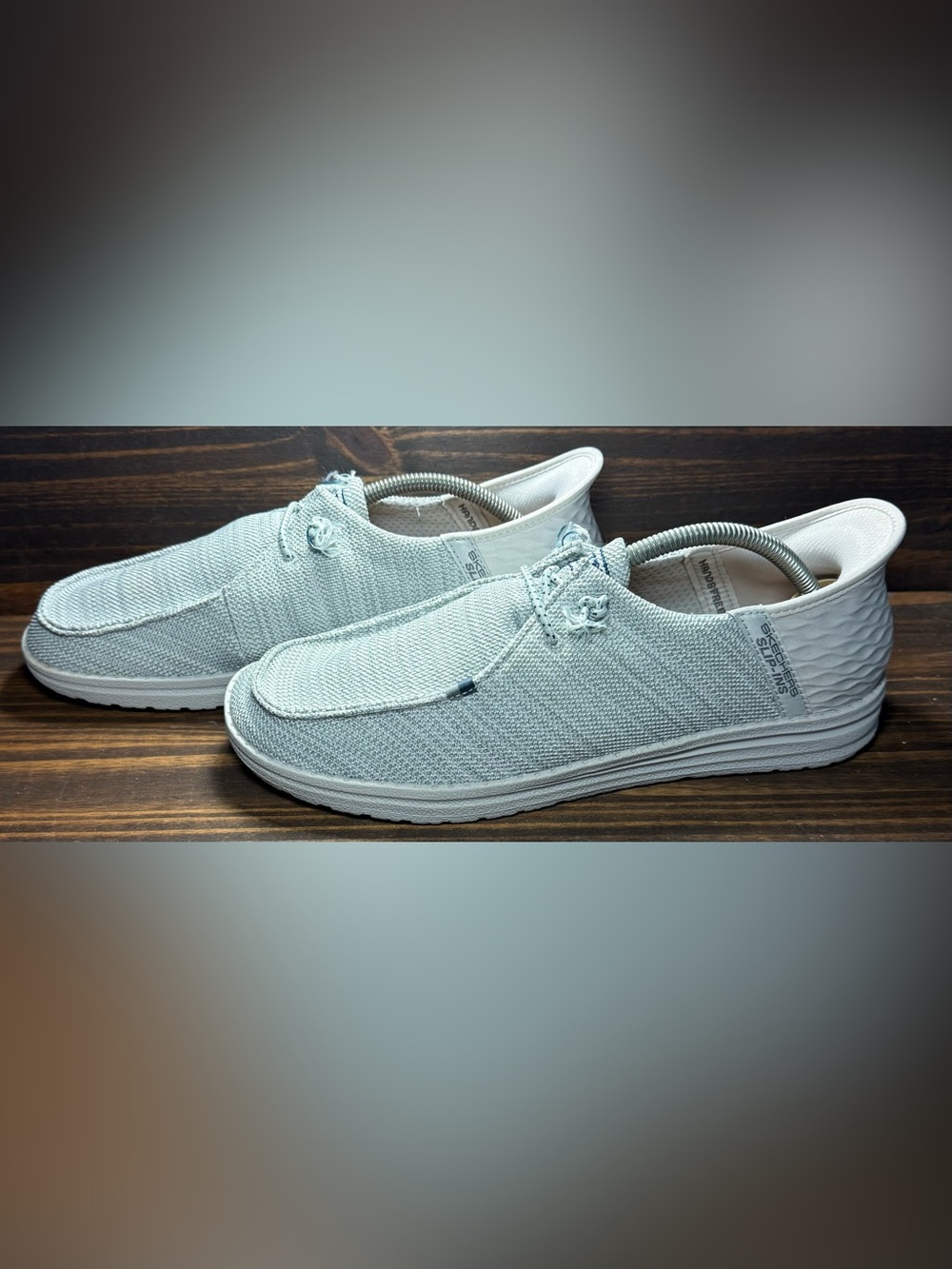 Skechers Melson Bronn Mens Size 9.5 Wide Shoes Grey Slip In Lightly Worn